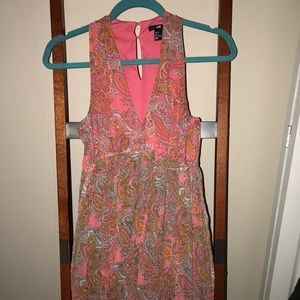 H&M pink paisley pleated dress